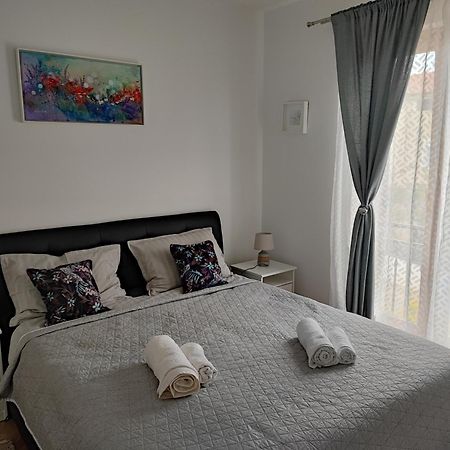 Santa Eufemia Rovinj 10Min Walk To City & Free Garage Parking Διαμέρισμα Δωμάτιο φωτογραφία